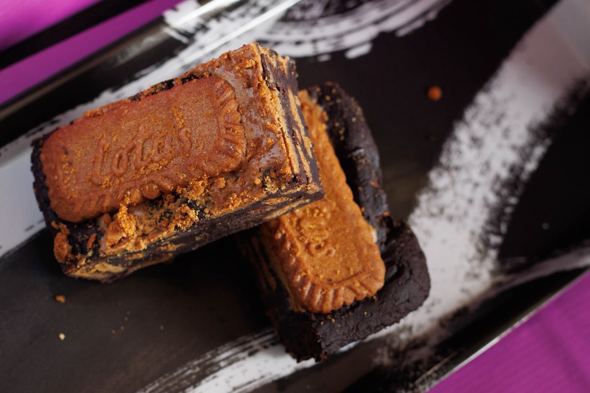 VEGAN Lotus Biscoff Brownie
