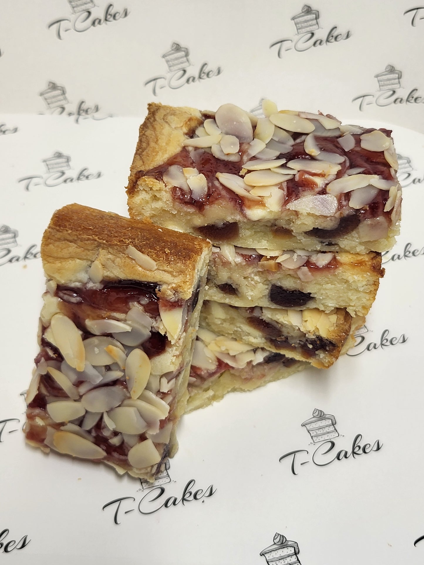 Bakewell blondie slice