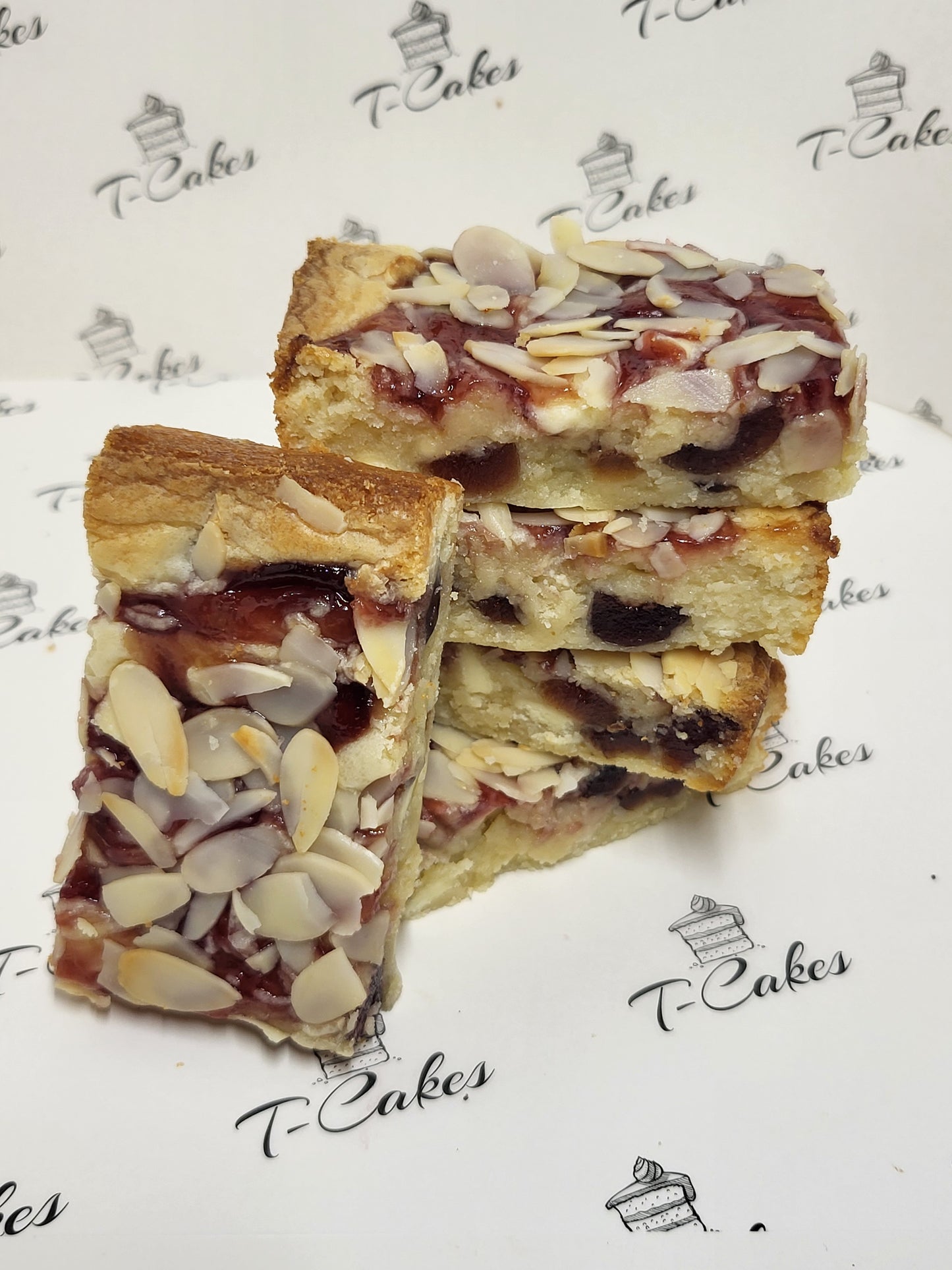 Bakewell blondie slice